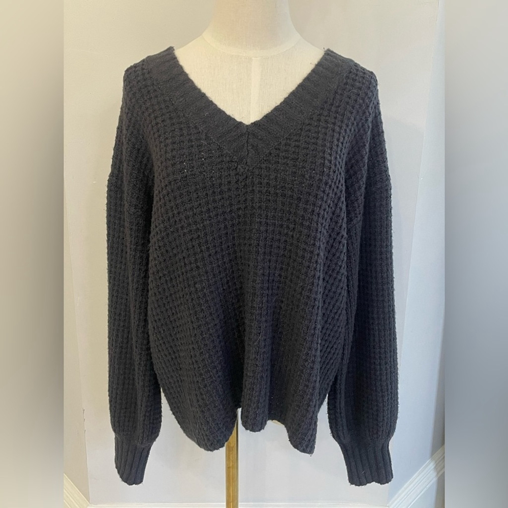 UpWest, Medium, charcoal gray waffle knit super soft puff sleeve v-neck sweater
